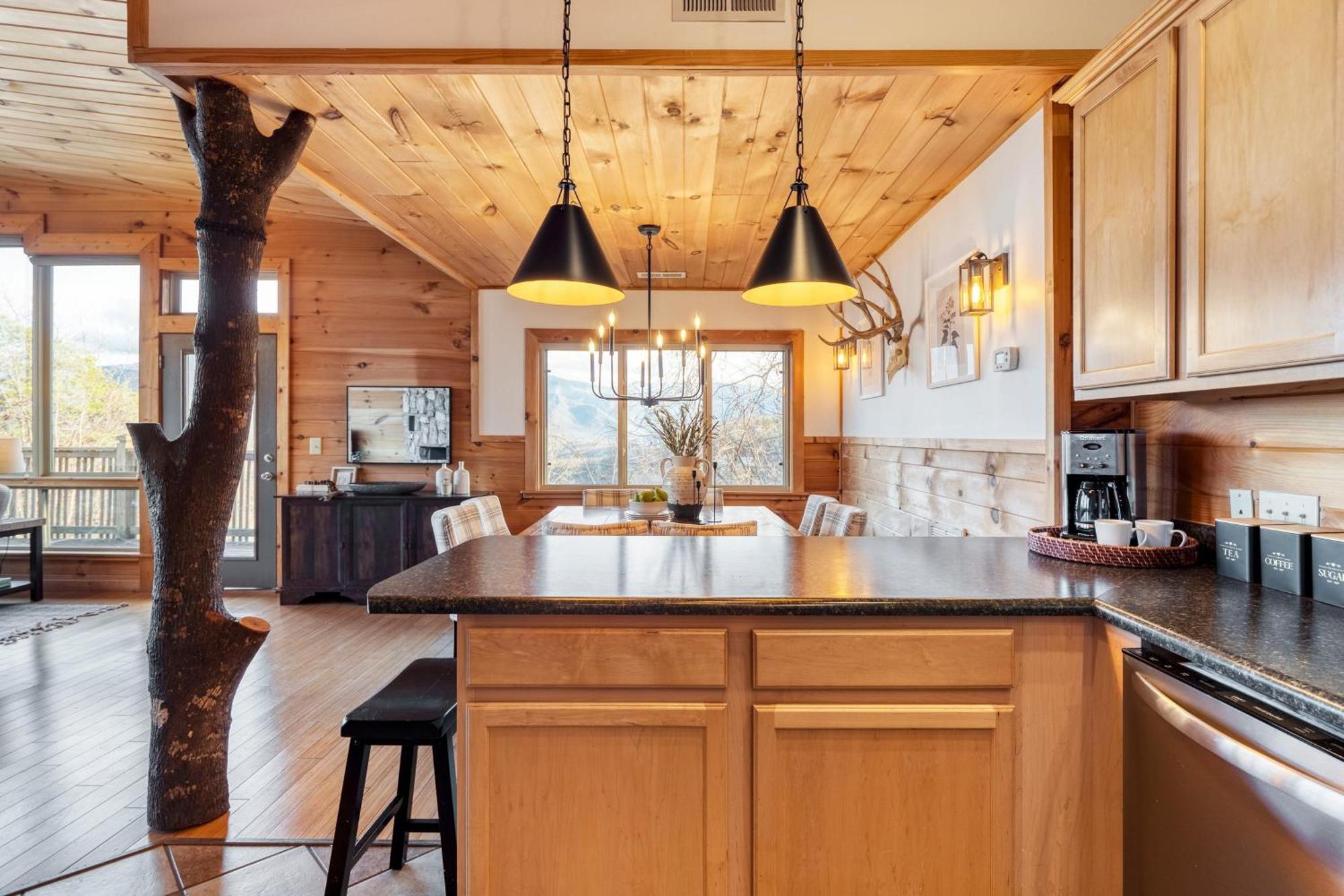 Chestnut By Avantstay Mountain Cabin W Treetop Views Hot Tub Game Room Gatlinburg Kültér fotó