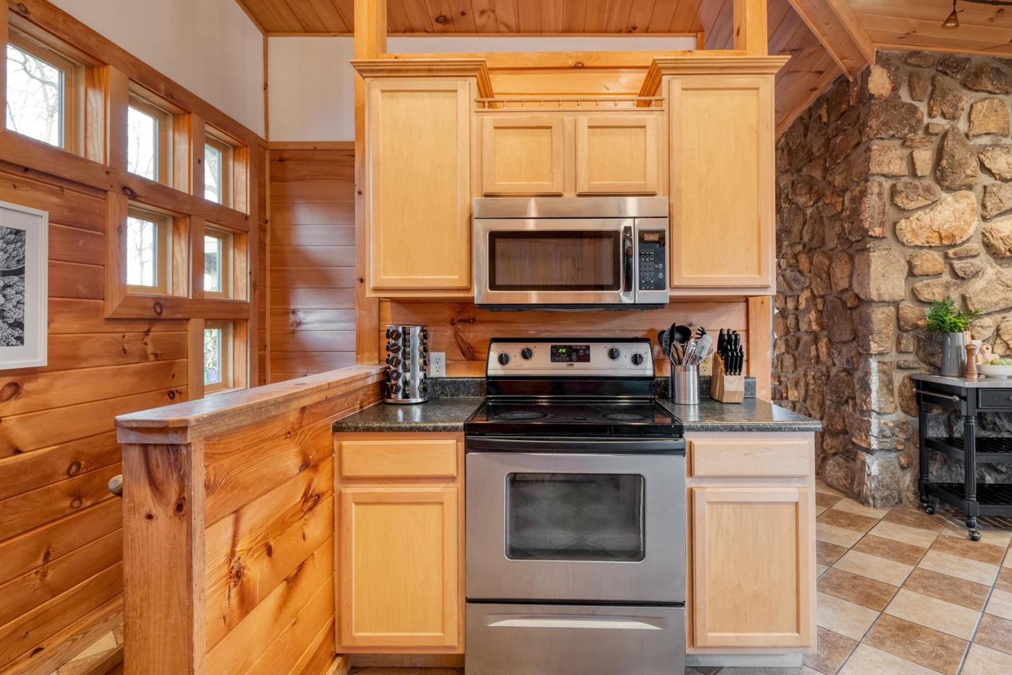 Chestnut By Avantstay Mountain Cabin W Treetop Views Hot Tub Game Room Gatlinburg Kültér fotó